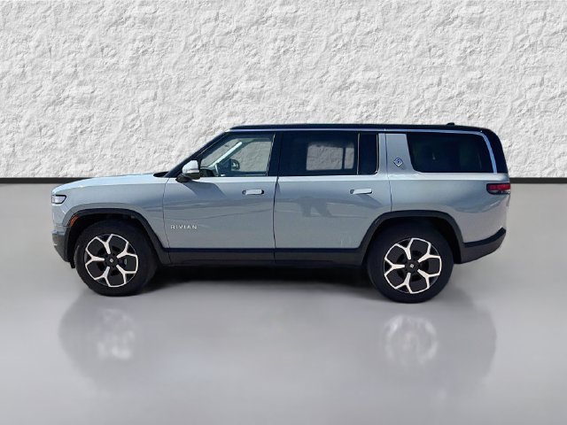Used 2024 Rivian R1S Adventure Dual AWD/4WD image 6