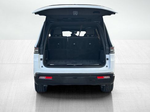 Used 2024 Jeep Grand Wagoneer Series II w/ Quick Order Packagew 28T image 10