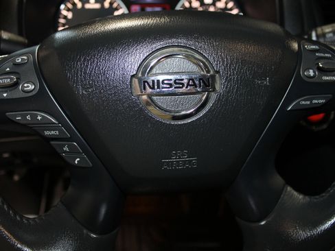 Used 2018 Nissan Pathfinder SL w/ Cargo Package FWD image 20