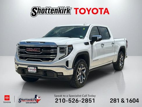 Used 2022 GMC Sierra 1500 SLT AWD/4WD image 1