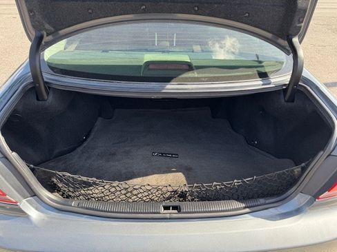 Used 2005 Lexus ES 330 Sedan image 17