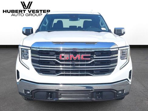 Used 2025 GMC Sierra 1500 SLT RWD image 3