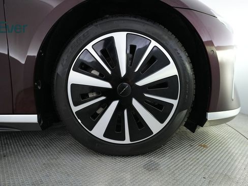 Used 2024 Lucid Air Grand Touring image 19