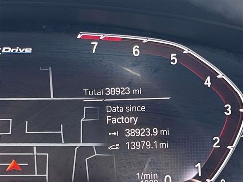 Used 2022 BMW 530e w/ Premium Package image 29