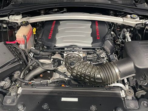 Used 2024 Chevrolet Camaro LT RWD image 26