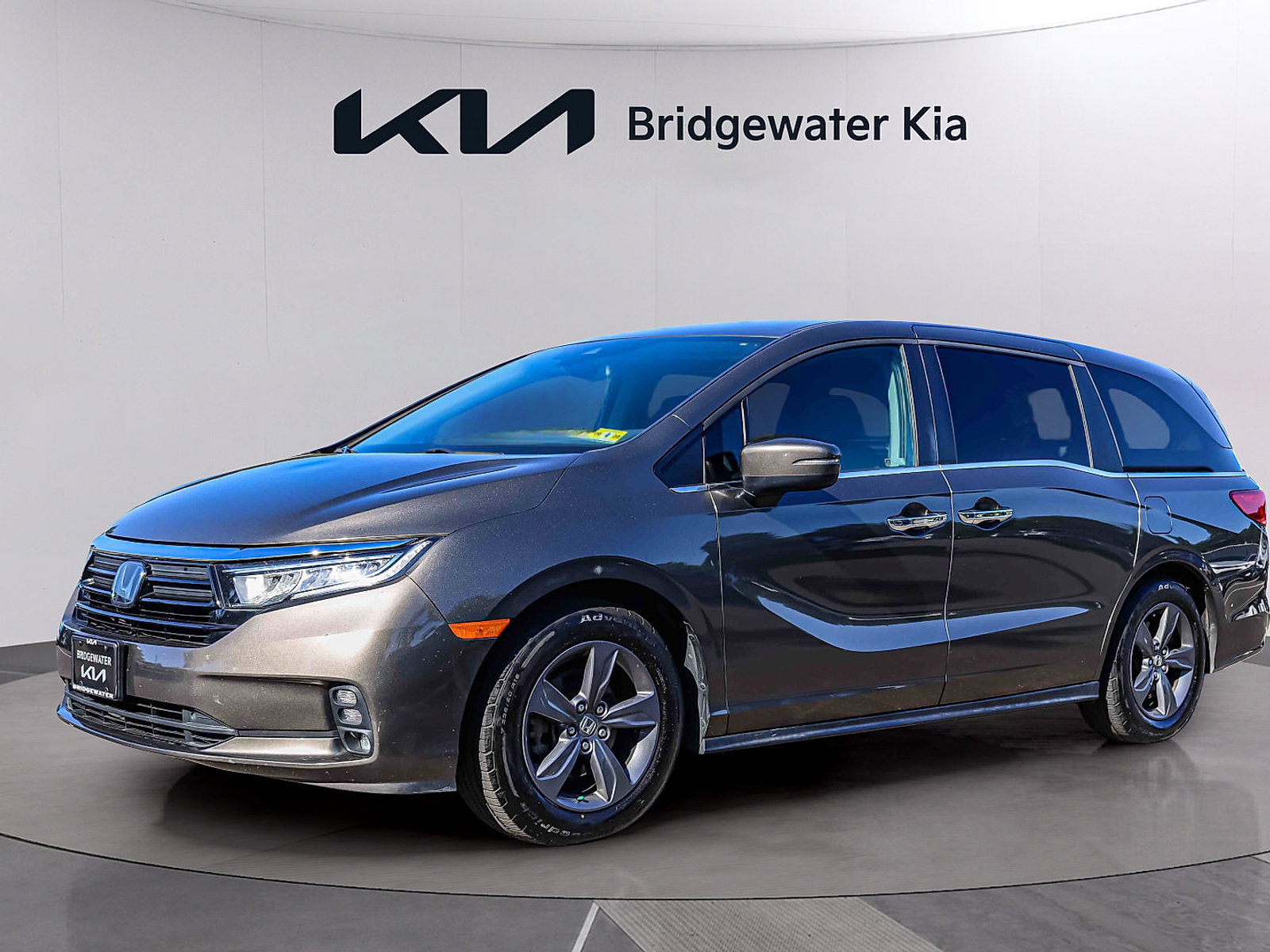 Used 2021 Honda Odyssey EX image 3