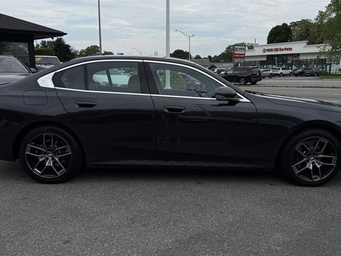 Used 2026 BMW 530i xDrive AWD/4WD image 13