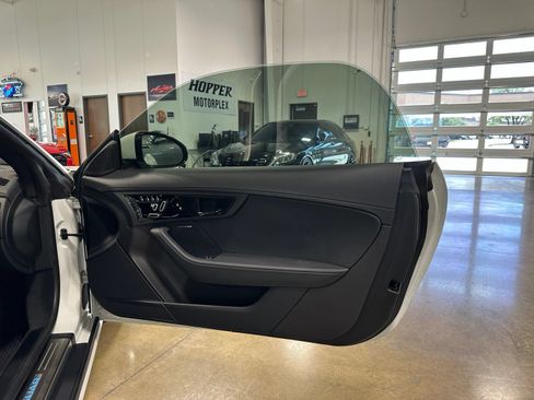 Used 2022 Jaguar F-TYPE Convertible RWD image 43