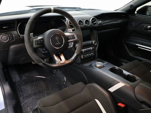 Used 2022 Ford Mustang Shelby GT500 w/ Carbon Fiber Track Pack image 77