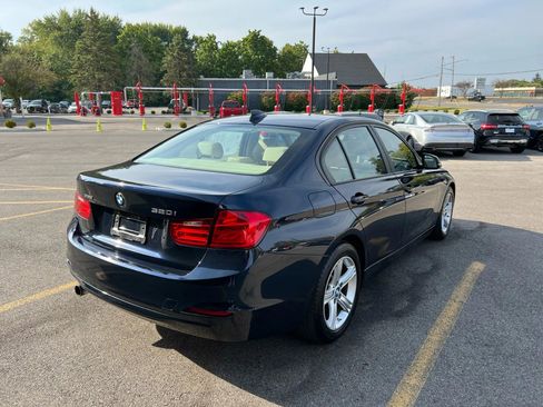 Used 2013 BMW 320i xDrive 320i xDrive Sedan 4D image 5