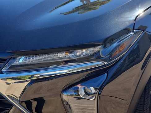 New 2026 Chevrolet Trax LS w/ LS Convenience Package FWD image 32