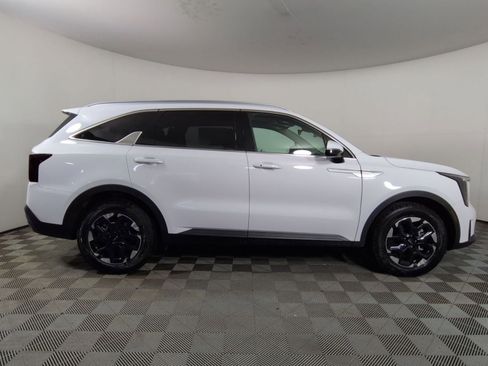 New 2026 Kia Sorento S w/ S Panoramic Sunroof Package FWD image 34