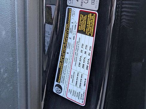 Used 2018 Audi Q5 2.0T Premium Plus w/ Premium Plus Package image 18