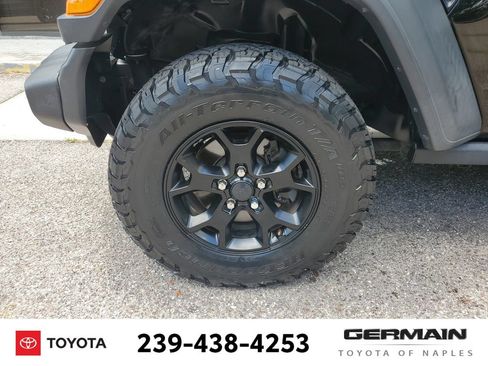 Used 2020 Jeep Wrangler Sport AWD/4WD image 14