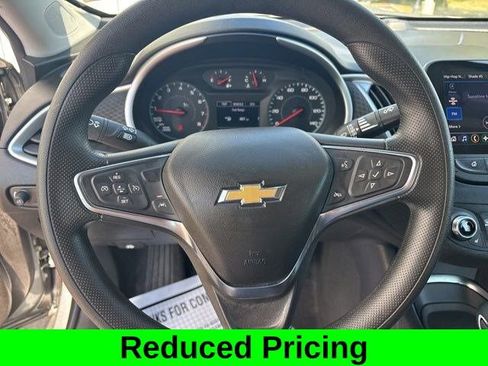 Used 2024 Chevrolet Malibu LT image 16