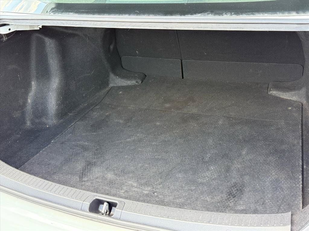 Used 2022 Toyota Corolla LE FWD image 26