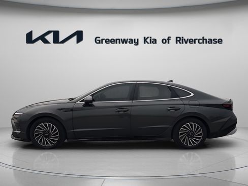 Used 2025 Hyundai Sonata Limited image 4