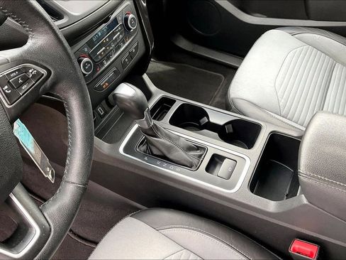 Used 2018 Ford Escape SE w/ SE Sport Appearance Package image 15