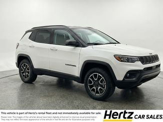 Used 2025 Jeep Compass Trailhawk AWD/4WD video 1