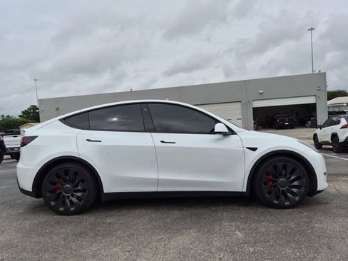 Used 2022 Tesla Model Y Performance AWD/4WD image 4