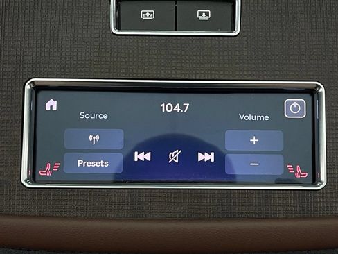 Used 2025 Lincoln Navigator L Reserve AWD/4WD image 63