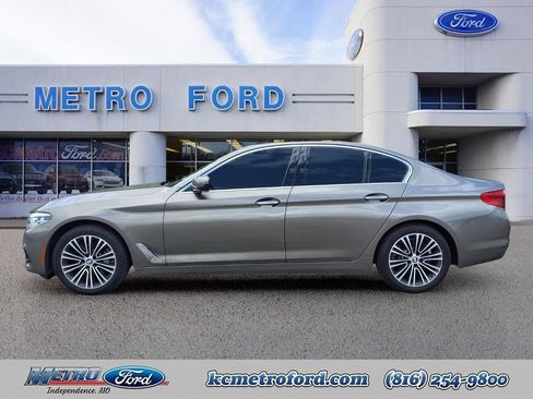 Used 2018 BMW 530i RWD image 6