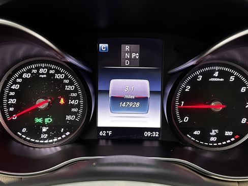 Used 2016 Mercedes-Benz C 300 4MATIC Sedan image 18