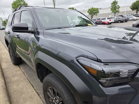 Used 2025 Toyota 4Runner SR5 AWD/4WD image 3