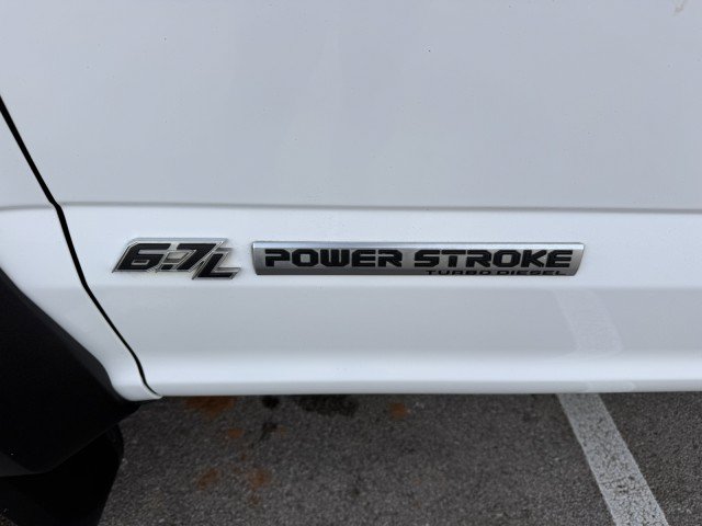 Used 2019 Ford F550 2WD Regular Cab Super Duty image 16