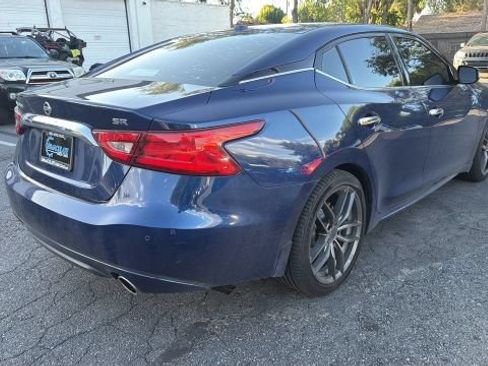 Used 2017 Nissan Maxima SR FWD image 5
