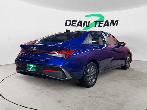 New 2026 Hyundai Elantra Blue image 7