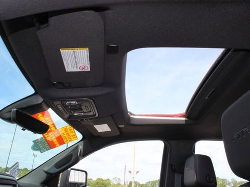 Used 2022 GMC Sierra 2500 AT4 w/ AT4 Premium Plus Package image 23