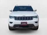 Certified 2020 Jeep Grand Cherokee Laredo image 2