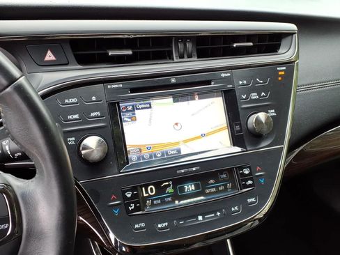 Used 2015 Toyota Avalon Limited FWD image 20