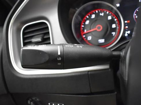 Used 2022 Dodge Charger SXT image 24