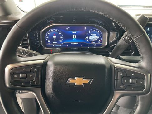 Used 2024 Chevrolet Silverado 1500 LT image 12