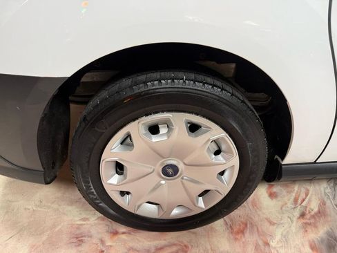 Used 2014 Ford Transit Connect XL FWD image 32