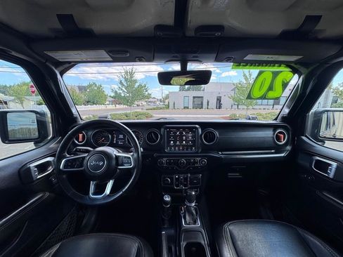 Used 2020 Jeep Gladiator Overland AWD/4WD image 13