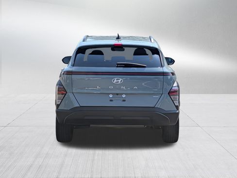 Used 2025 Hyundai Kona SEL AWD/4WD image 6