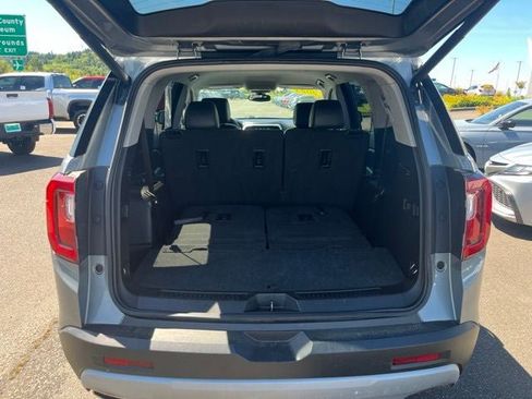 Used 2023 GMC Acadia SLT AWD/4WD image 13