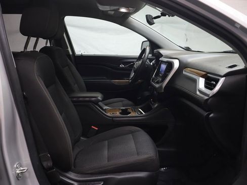 Used 2020 GMC Acadia SLE w/ Driver Convenience Package FWD image 10