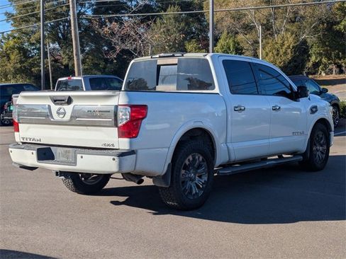 Used 2017 Nissan Titan Platinum Reserve image 4