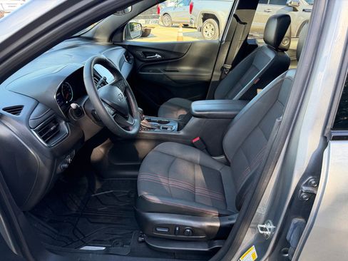 Used 2023 Chevrolet Equinox RS FWD image 11