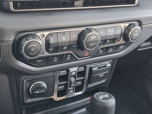 New 2025 Jeep Wrangler Sahara image 17