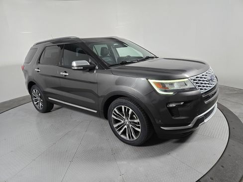 Used 2018 Ford Explorer Platinum AWD/4WD image 15