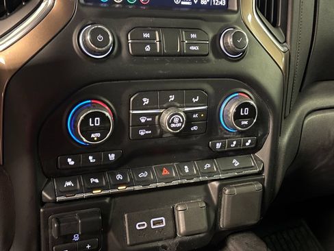 Used 2021 Chevrolet Silverado 1500 High Country w/ Technology Package AWD/4WD image 40