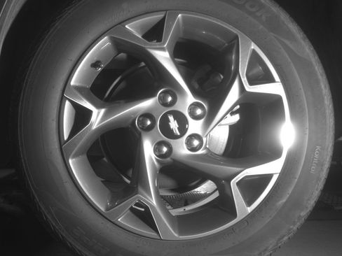 Used 2025 Chevrolet Trax LT FWD image 14