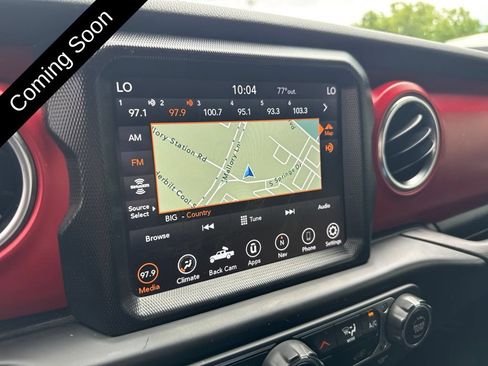 Used 2023 Jeep Gladiator Rubicon w/ LED Lighting Group AWD/4WD image 14