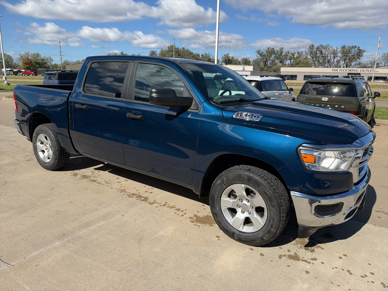 Used 2024 RAM 1500 Tradesman AWD/4WD image 7