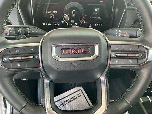Used 2025 GMC Terrain Elevation AWD/4WD image 28